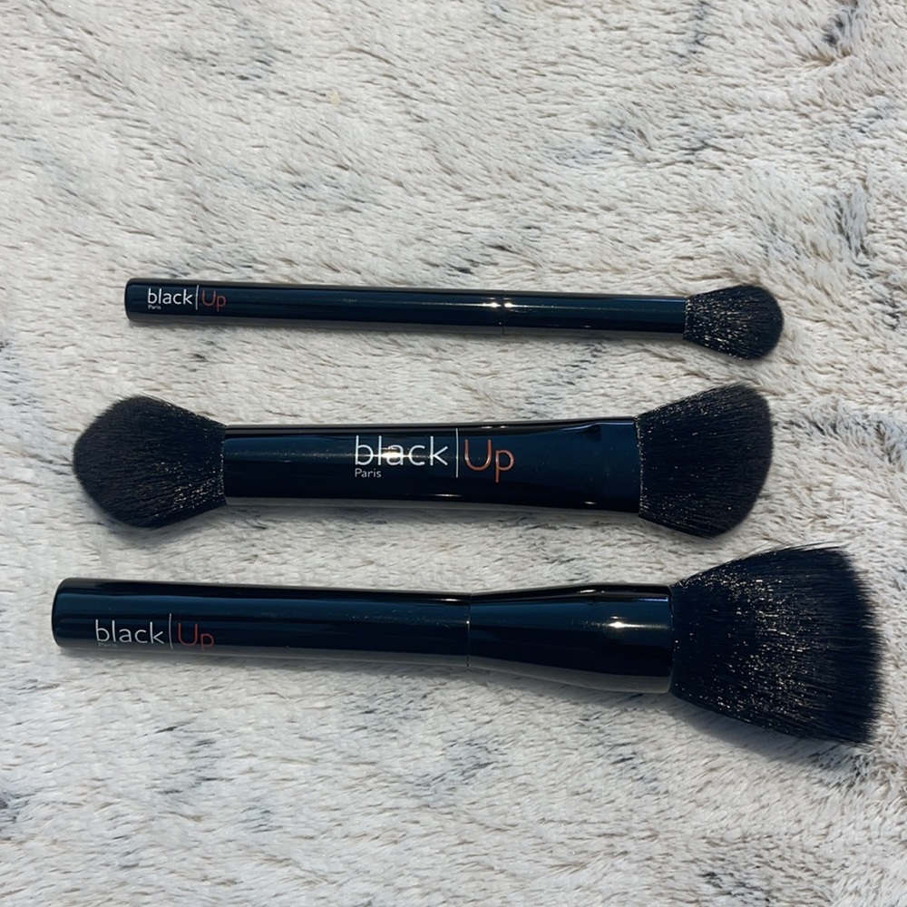 Set of Black Up Powder Contouring Brush 💖🌈☀️